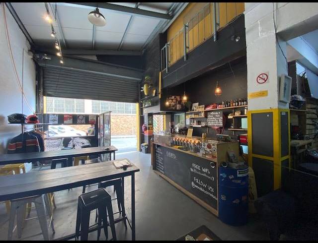 250M² OFFICE TO LET IN WOODSTOCK